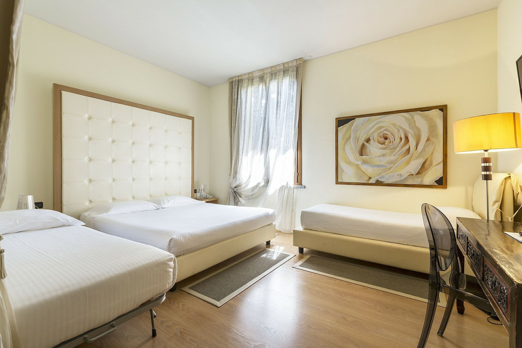 B&B ホテル マルペンサ ラゴ マッジョーレ ヴェルジャーテ エクステリア 写真